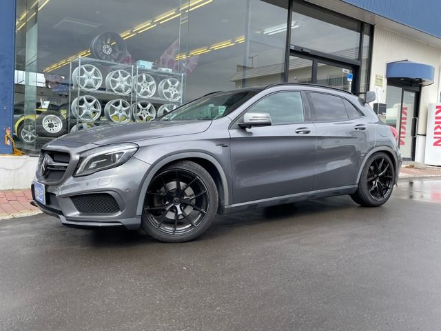 MERCEDES-BENZ GLA class 2015