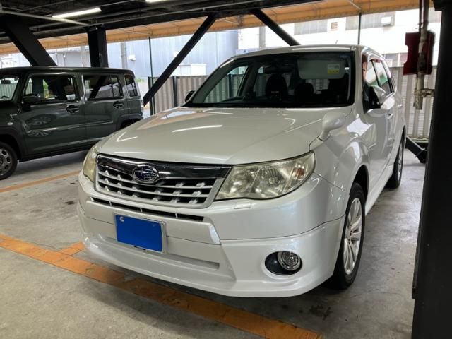 SUBARU FORESTER 2011