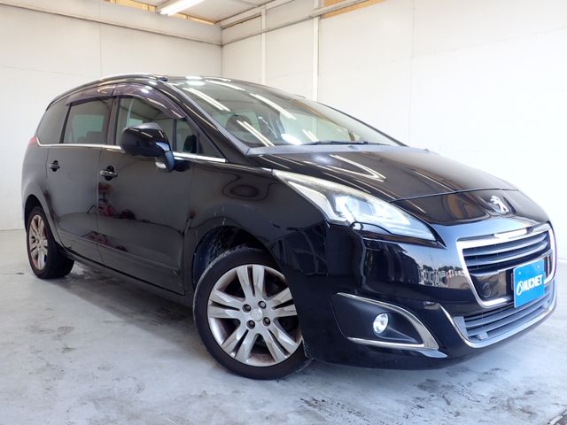 PEUGEOT 5008 2016