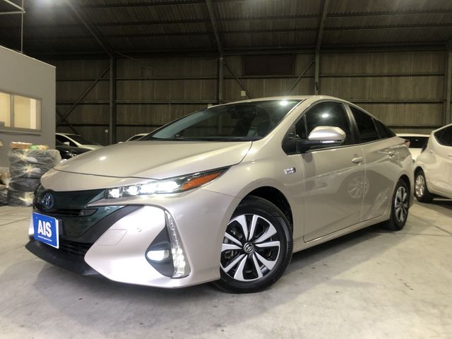 TOYOTA PRIUS PHV 2019