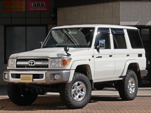 TOYOTA LANDCRUISER van 2014