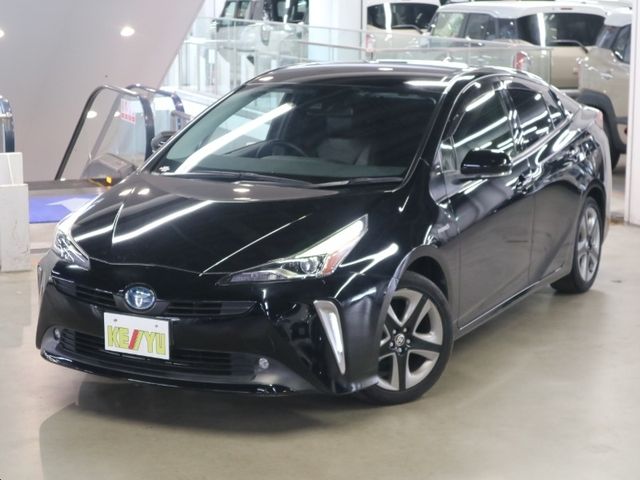 TOYOTA PRIUS 2019