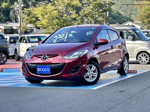 MAZDA DEMIO 2013