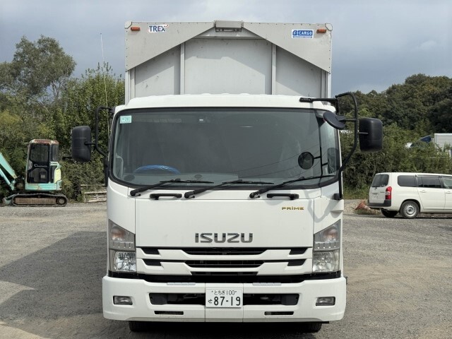 Isuzu FORWARD 2015