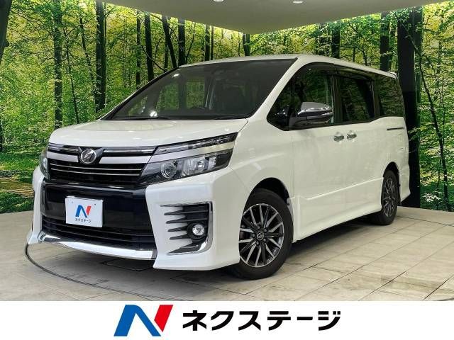 TOYOTA VOXY 2017