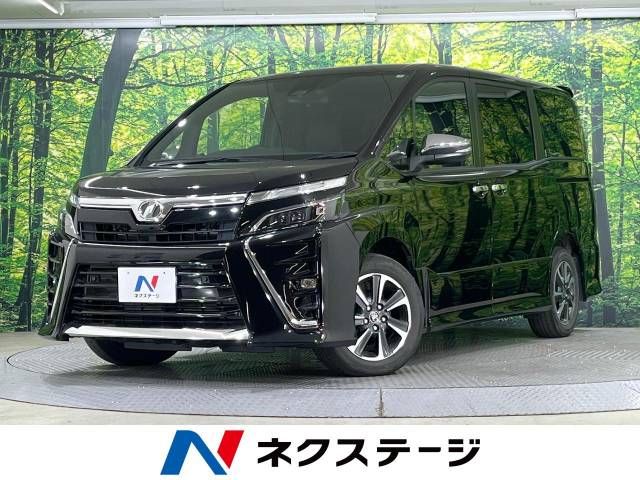 TOYOTA VOXY 2019