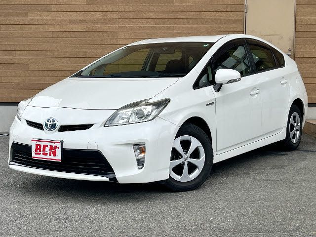 TOYOTA PRIUS 2015