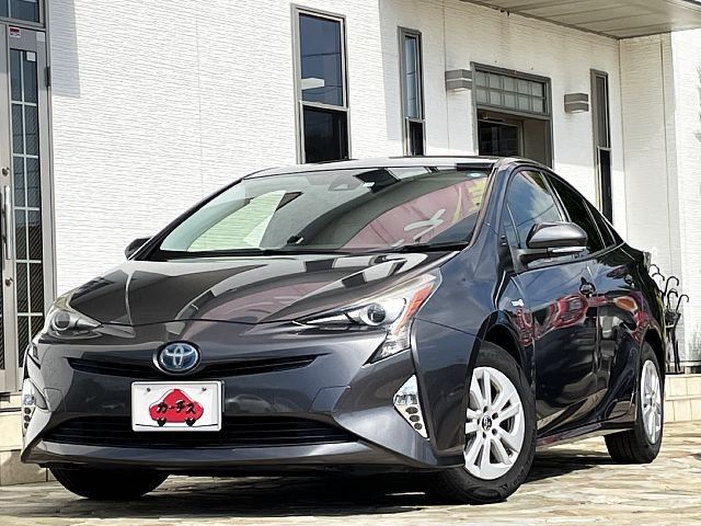 TOYOTA PRIUS 2015