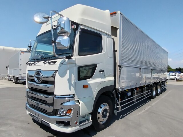 Hino PROFIA 2021