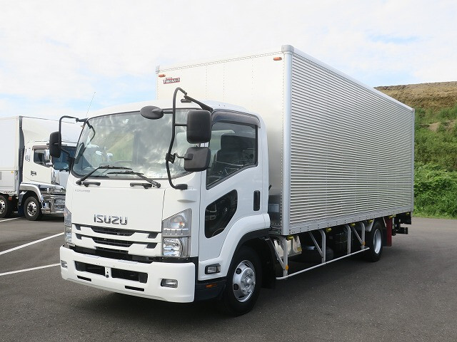 Isuzu FORWARD 2015