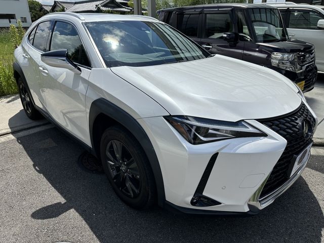 TOYOTA LEXUS UX200 2020