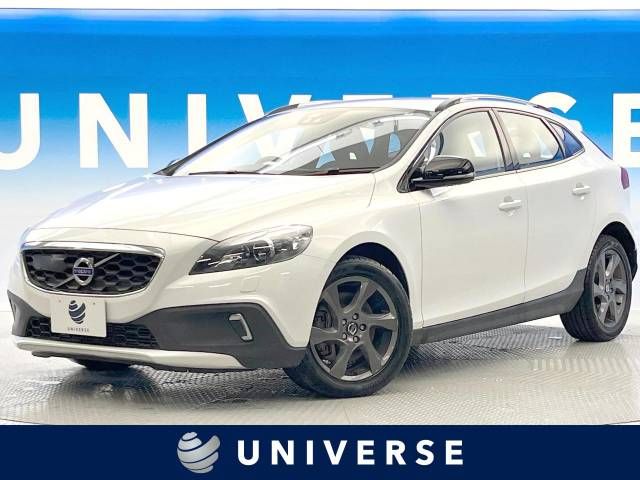 VOLVO V40 CROSS COUNTRY 2013