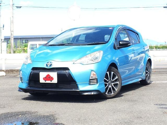 TOYOTA AQUA 2012