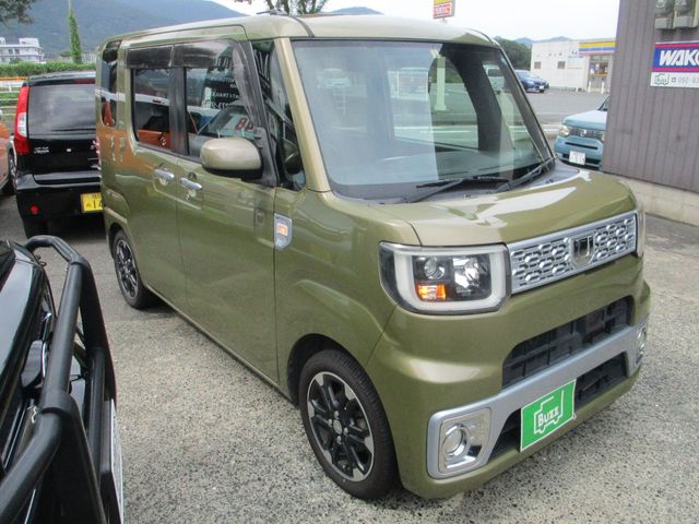 DAIHATSU WAKE 2015