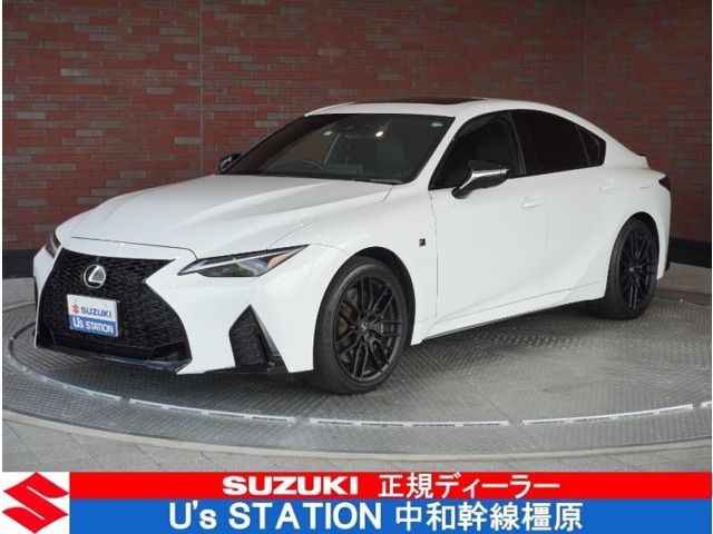 TOYOTA LEXUS IS500 2023