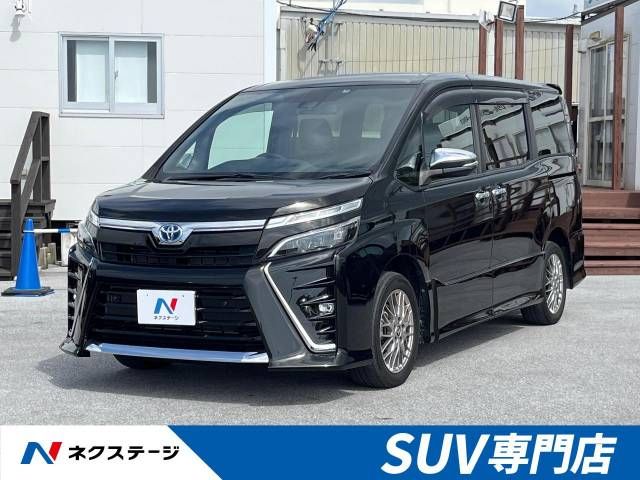 TOYOTA VOXY HYBRID 2021