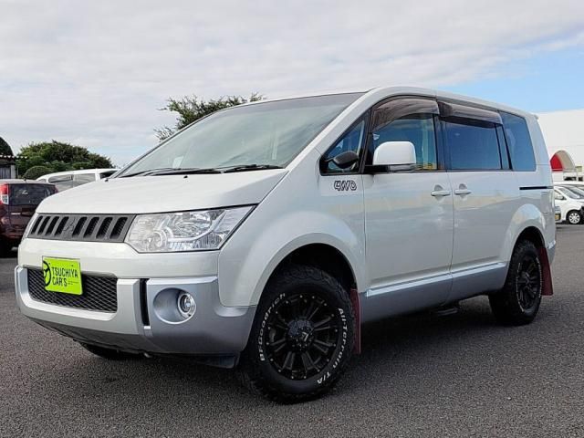 MITSUBISHI DELICA D:5 4WD 2014