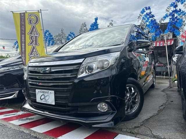 TOYOTA NOAH HYBRID 2014