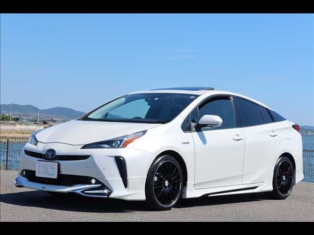 TOYOTA PRIUS 2020