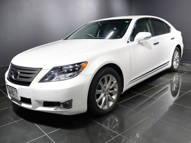 TOYOTA LEXUS LS600h 2011