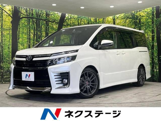 TOYOTA VOXY 4WD 2014