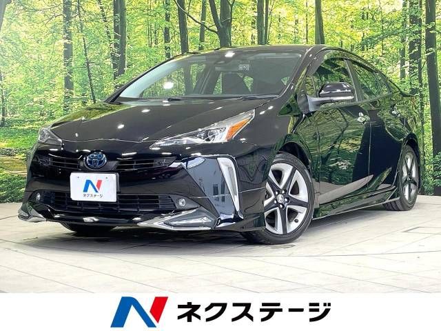 TOYOTA PRIUS 2021