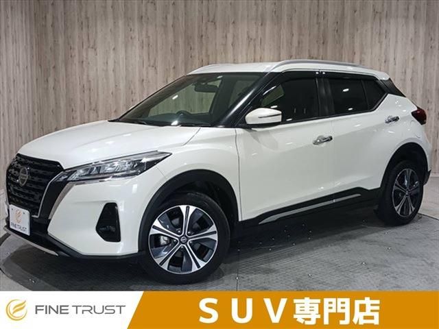 NISSAN KICKS 2022