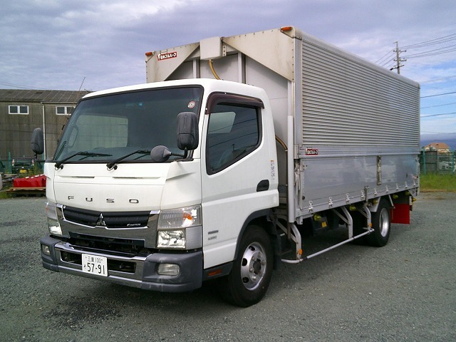 Mitsubishi CANTER 2015