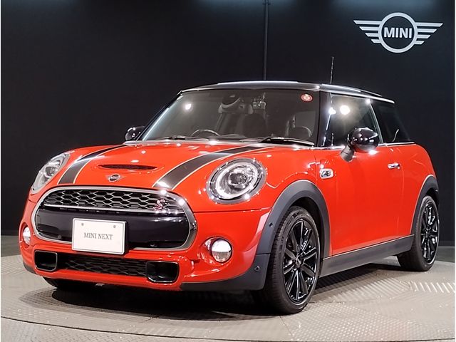 BMW MINI COOPER SD 2018