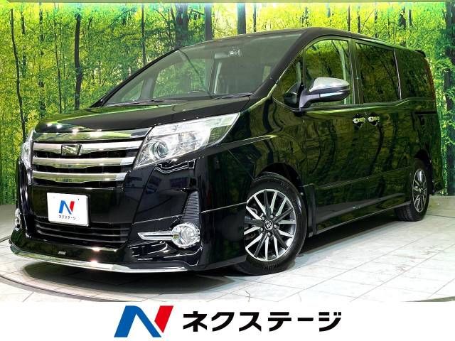 TOYOTA NOAH 2015