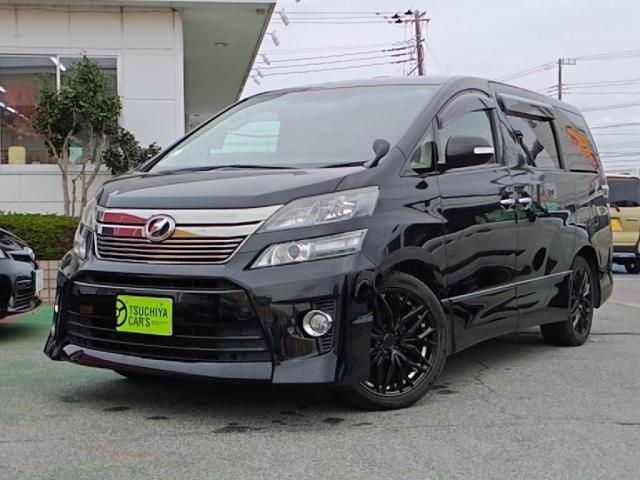 TOYOTA VELLFIRE 2013