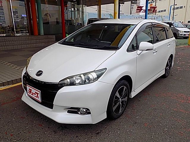 TOYOTA WISH 2013