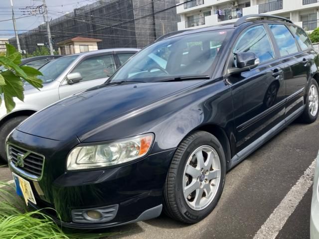 VOLVO V50 2009