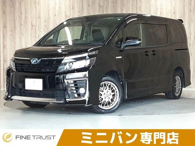 TOYOTA VOXY HYBRID 2016