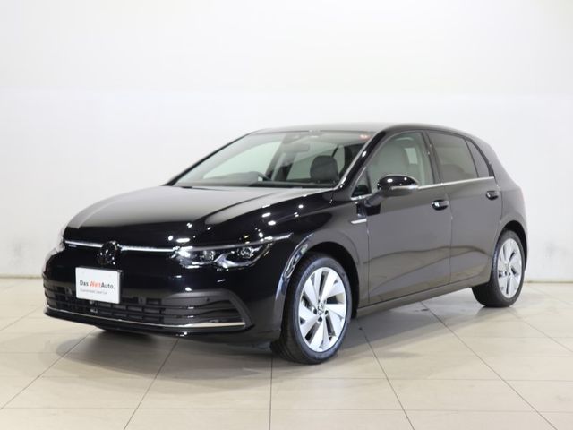 VOLKSWAGEN GOLF 2023