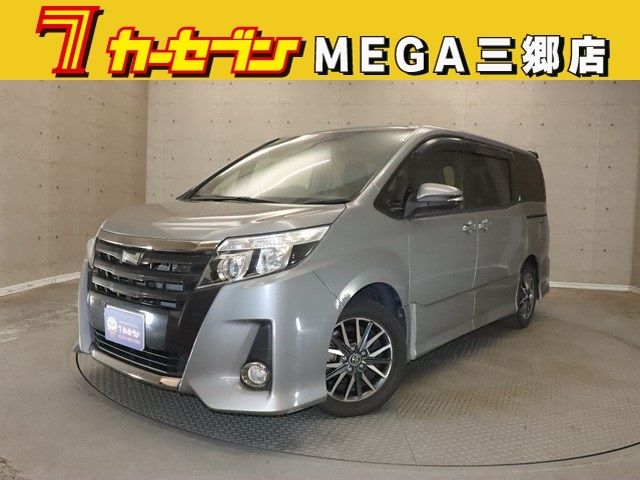 TOYOTA NOAH 2017