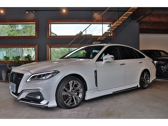 TOYOTA CROWN sedan hybrid 2021