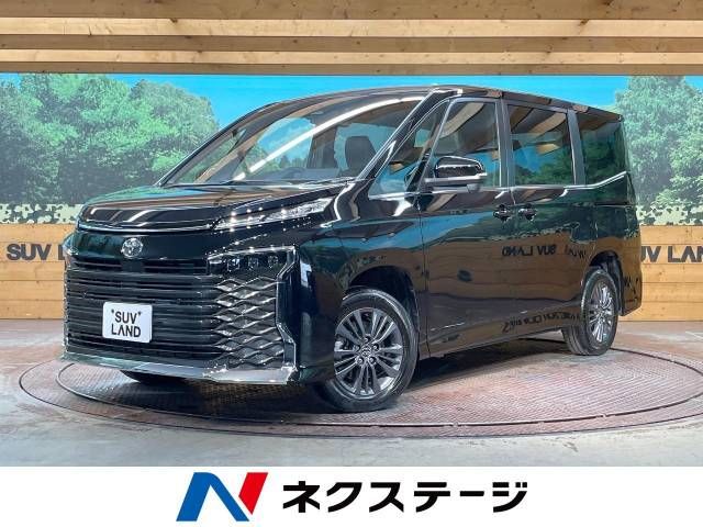 TOYOTA VOXY 4WD 2023