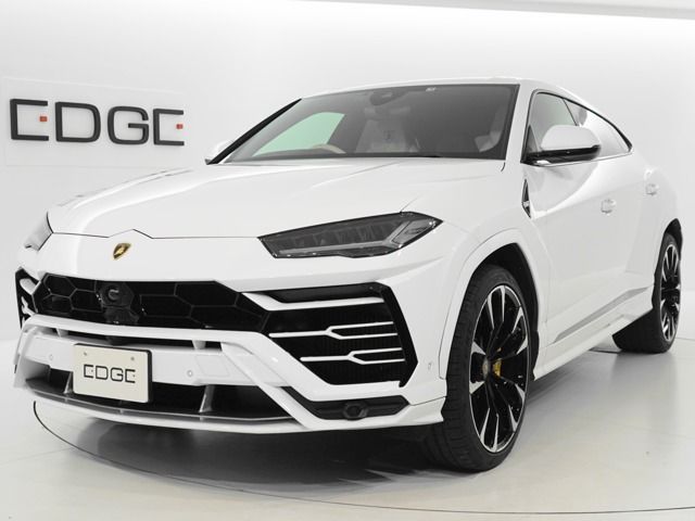 LAMBORGHINI URUS 2019