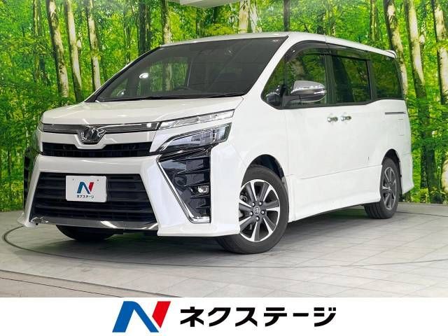 TOYOTA VOXY 2018