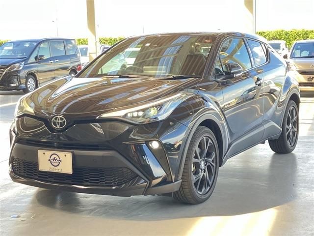 TOYOTA C-HR 2023