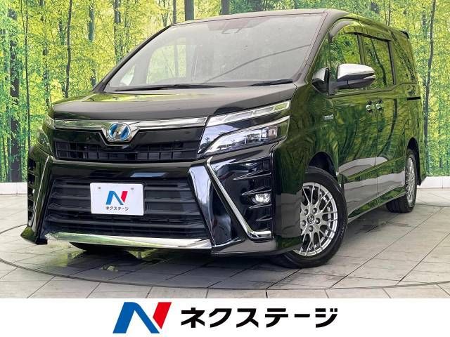 TOYOTA VOXY HYBRID 2018