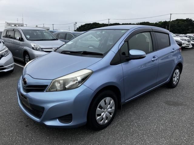 TOYOTA VITZ 2012