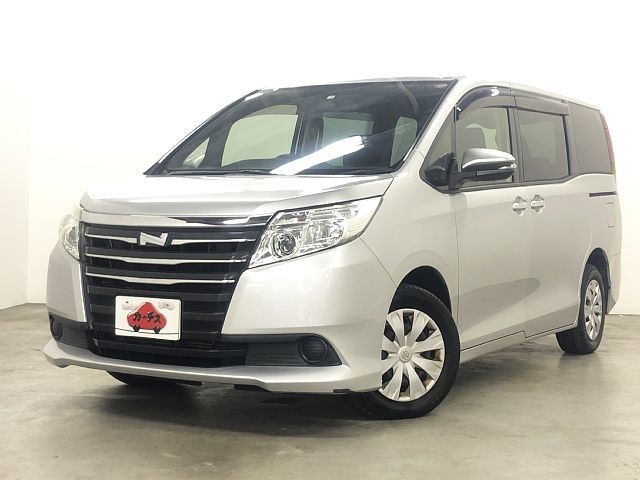 TOYOTA NOAH 2014