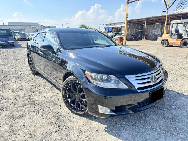 TOYOTA LEXUS LS600h 2010