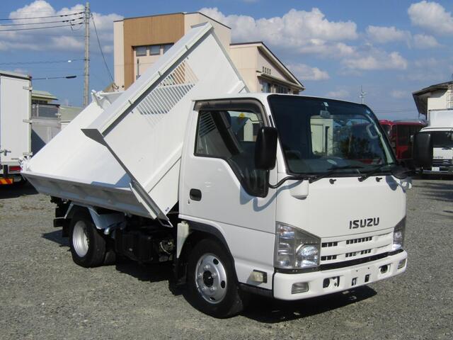 Isuzu ELF 2013