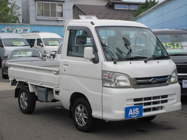 DAIHATSU HIJET truck 4WD 2009