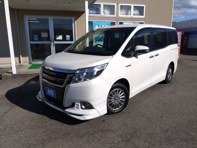 TOYOTA ESQUIRE HYBRID 2015