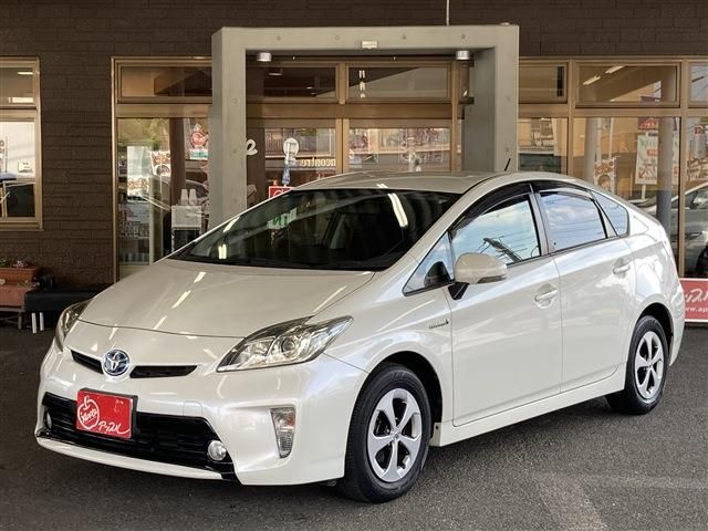 TOYOTA PRIUS 2015