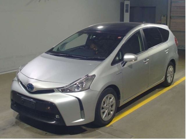 TOYOTA PRIUS ALPHA 2017